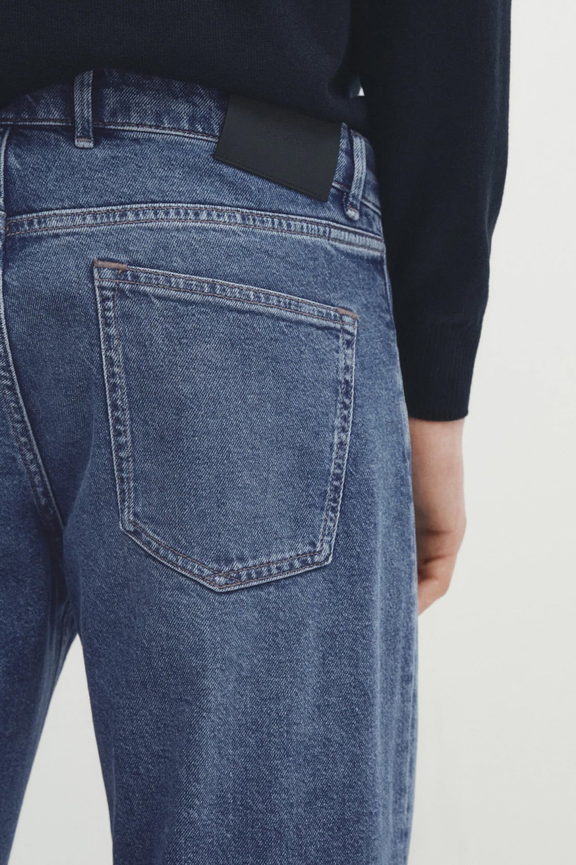 High Waisted Faux-Suede Midi Pencil Skirt - Image 3